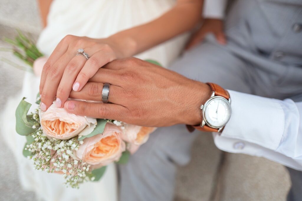 Duties of the maid-of-honor and best man